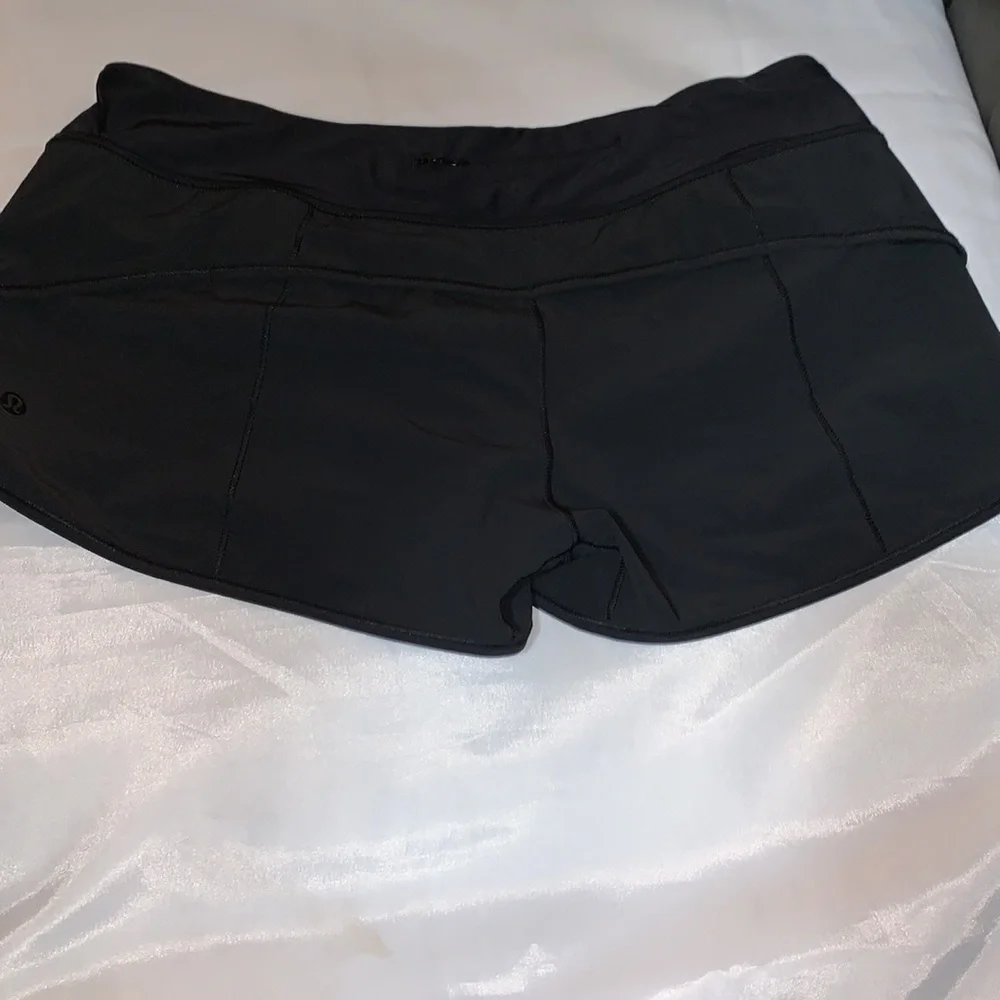 lululemon - Picture 4 of 4